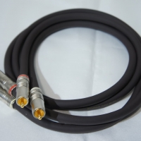 Accuphase アキュフェーズ AL-10 約1.0m RCA ケーブル RCAケーブル】Accuphase、AL-10（1.0m）のご紹介です。